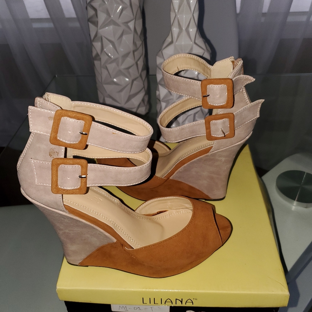 Liliana Women  Wedge Heels Size 10